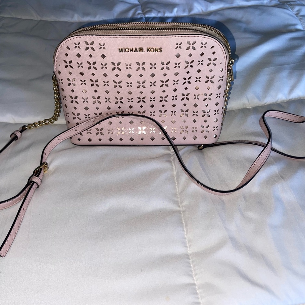 Michael kors cindy pink dome crossbody